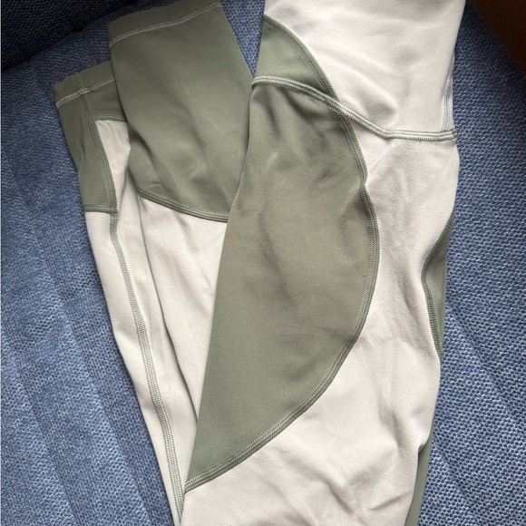 Lululemon Athletica Green High-Waisted Leggings Colour Block - Picture 5 of 7